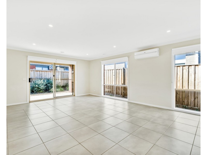 136 Morison Road, Clyde VIC 3978