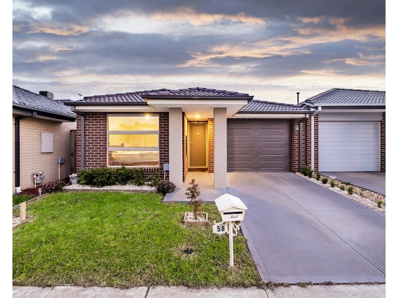 58 Fenway Boulevard, Clyde North VIC 3978