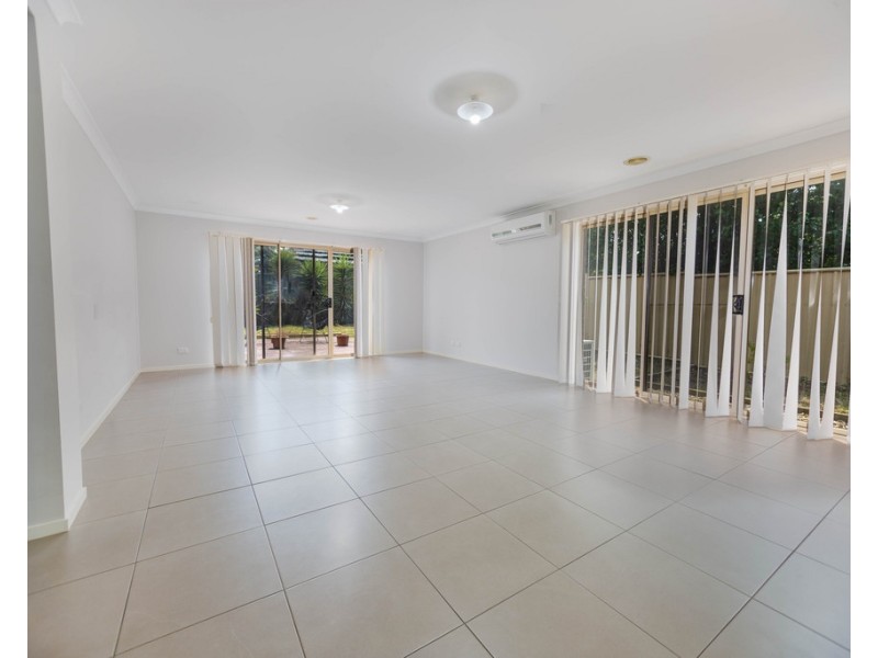 59 Broad Oak Drive, Cranbourne East VIC 3977