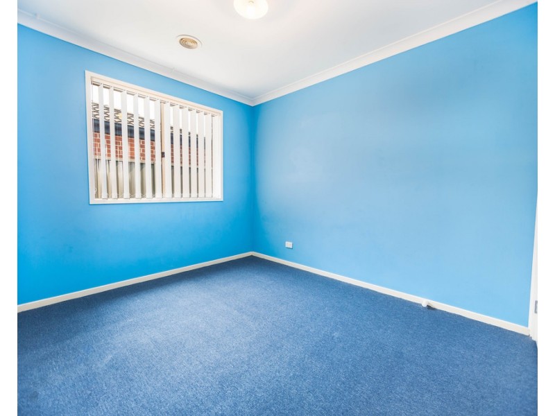 59 Broad Oak Drive, Cranbourne East VIC 3977