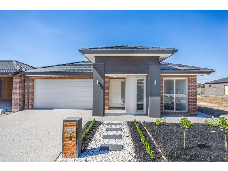 32 Wilandra Way, Clyde VIC 3978