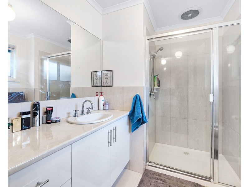 2/19 Robert Street, Dandenong VIC 3175
