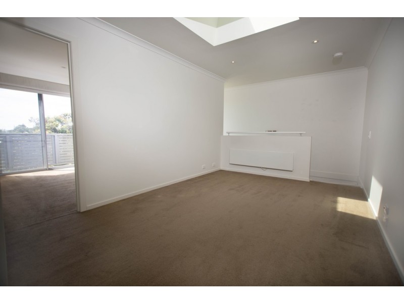 6 Manna Row, Officer VIC 3809