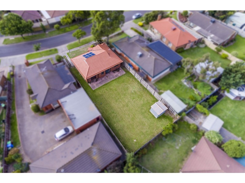 10 Rachel Drive, Cranbourne North VIC 3977