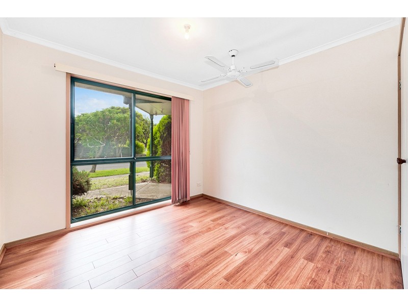 10 Rachel Drive, Cranbourne North VIC 3977