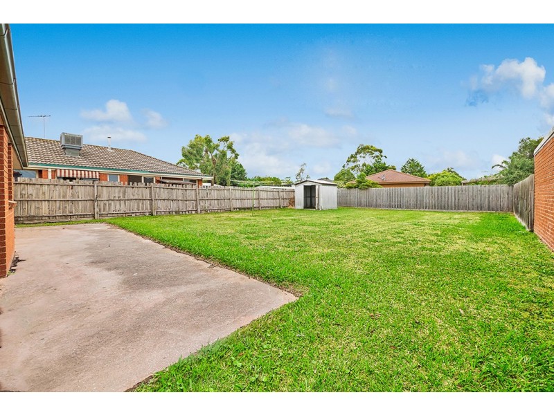 10 Rachel Drive, Cranbourne North VIC 3977