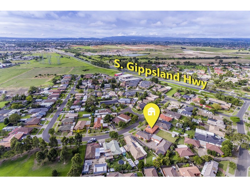 10 Rachel Drive, Cranbourne North VIC 3977