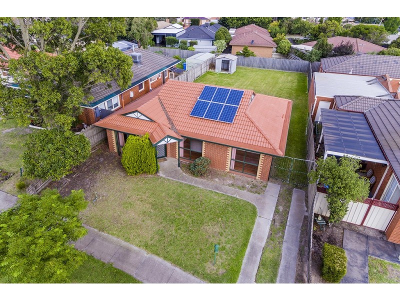 10 Rachel Drive, Cranbourne North VIC 3977