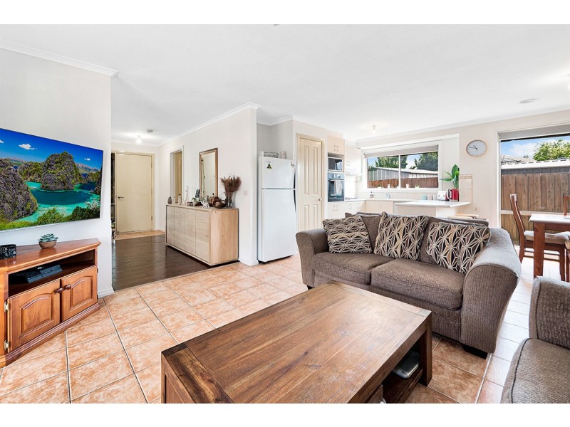 12 Genoa Way, Cranbourne West VIC 3977