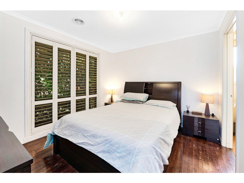 12 Genoa Way, Cranbourne West VIC 3977