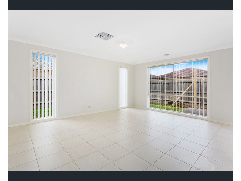 20 Raven Court, Pakenham VIC 3810