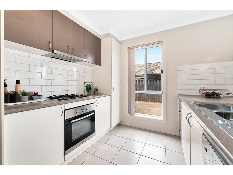 17 Tetrabine Way, Lyndhurst VIC 3975