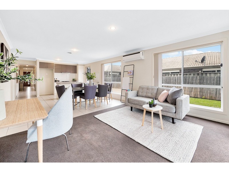 17 Tetrabine Way, Lyndhurst VIC 3975