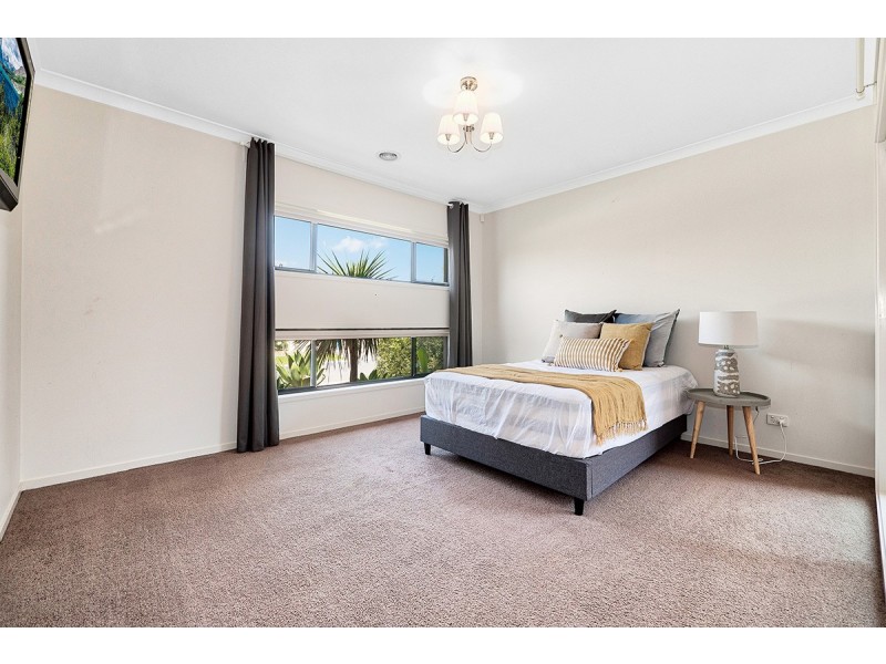 14 Caribbean Pine Court, Lyndhurst VIC 3975