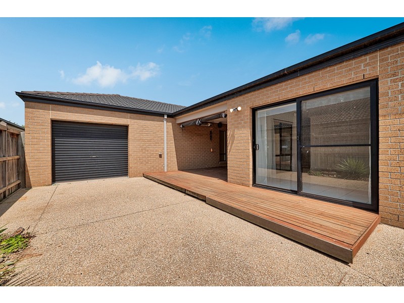 14 Caribbean Pine Court, Lyndhurst VIC 3975