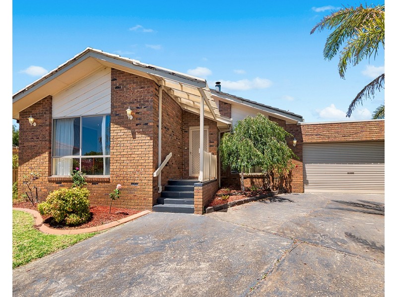 14 Cumquat Court, Cranbourne North VIC 3977