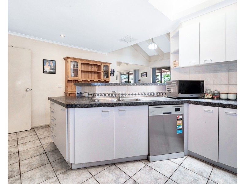 14 Cumquat Court, Cranbourne North VIC 3977