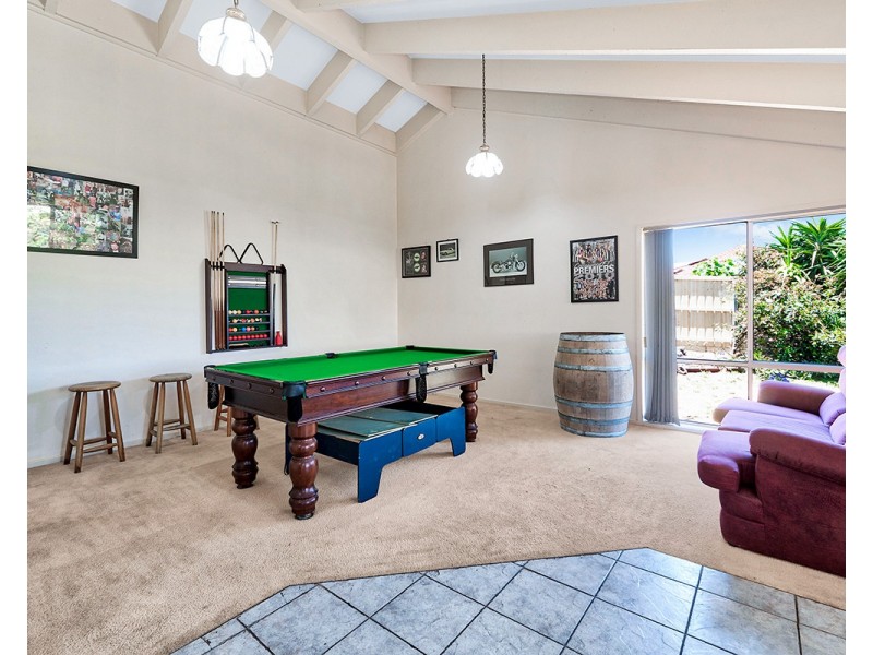 14 Cumquat Court, Cranbourne North VIC 3977