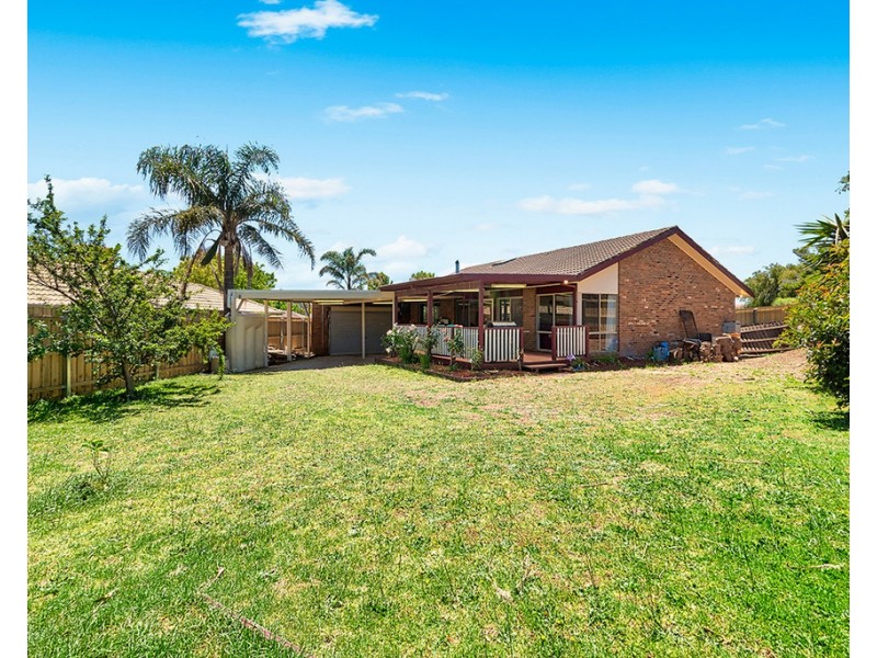 14 Cumquat Court, Cranbourne North VIC 3977