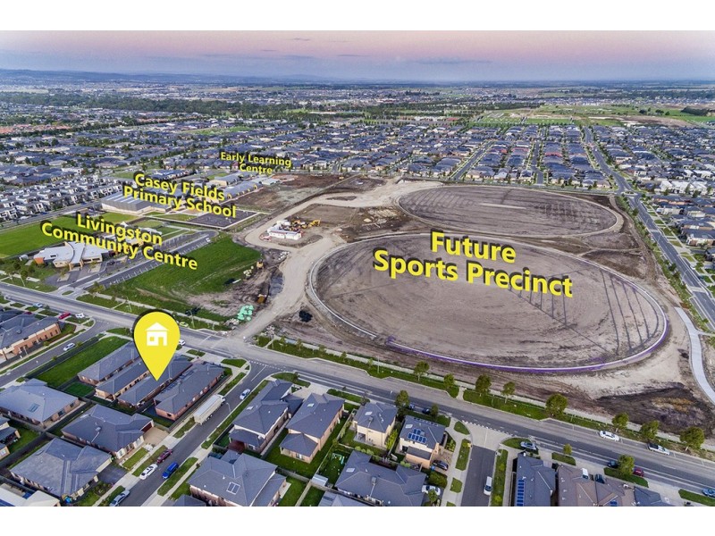 42 Parkhurst Drive, Cranbourne East VIC 3977