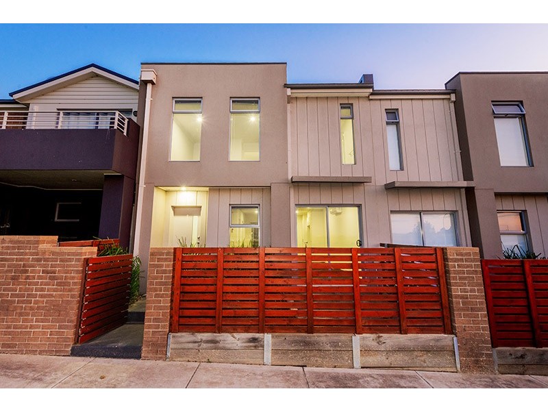 5 Jockey Lane, Cranbourne VIC 3977