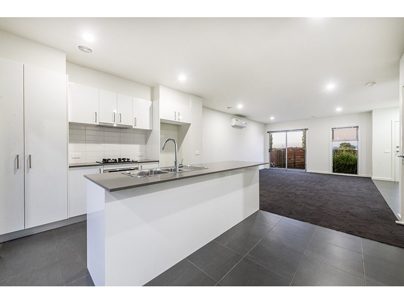 5 Jockey Lane, Cranbourne VIC 3977