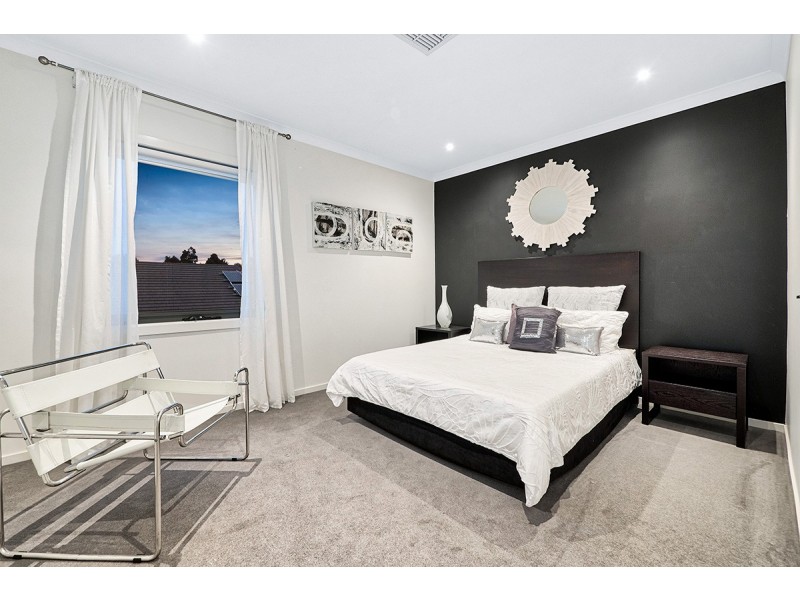 11 Carbine Way, Lyndhurst VIC 3975