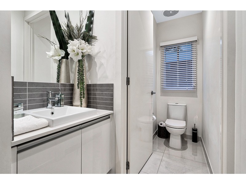 11 Carbine Way, Lyndhurst VIC 3975