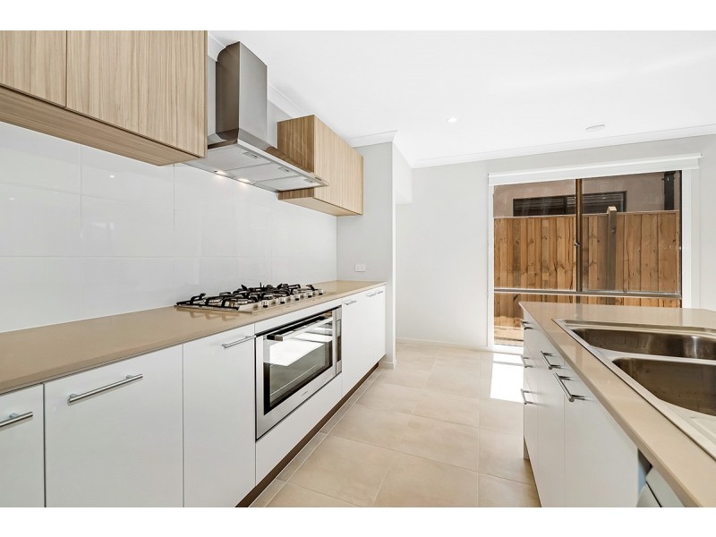 40 Bowler Avenue, Clyde VIC 3978