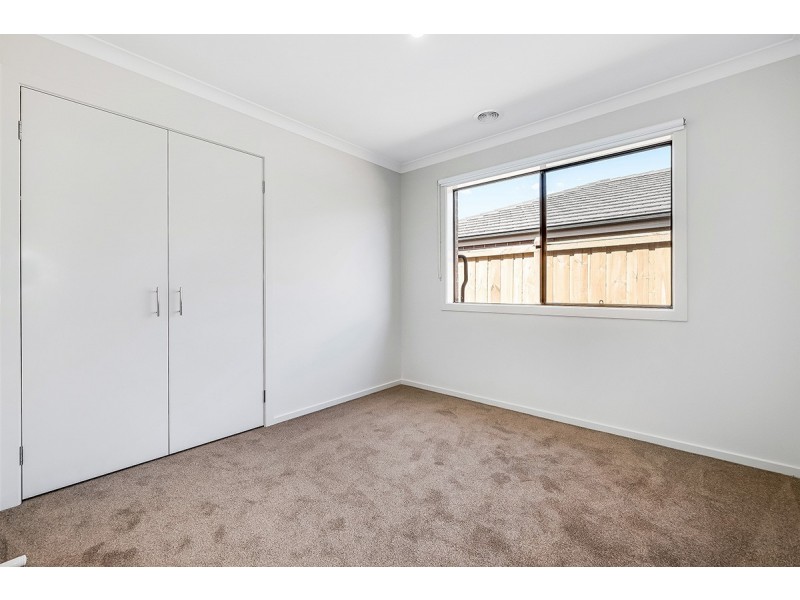 40 Bowler Avenue, Clyde VIC 3978