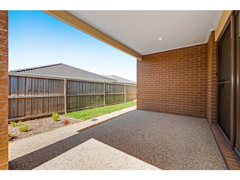 40 Bowler Avenue, Clyde VIC 3978