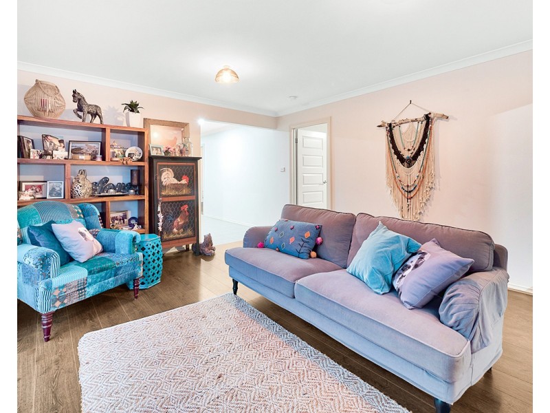 25 Crowe Avenue, Cranbourne West VIC 3977