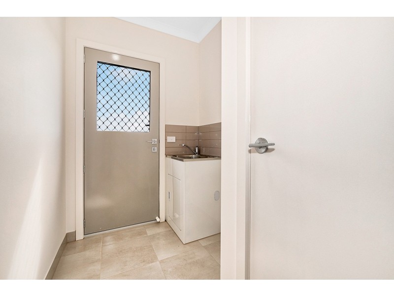 15 Mireland Street, Clyde North VIC 3978