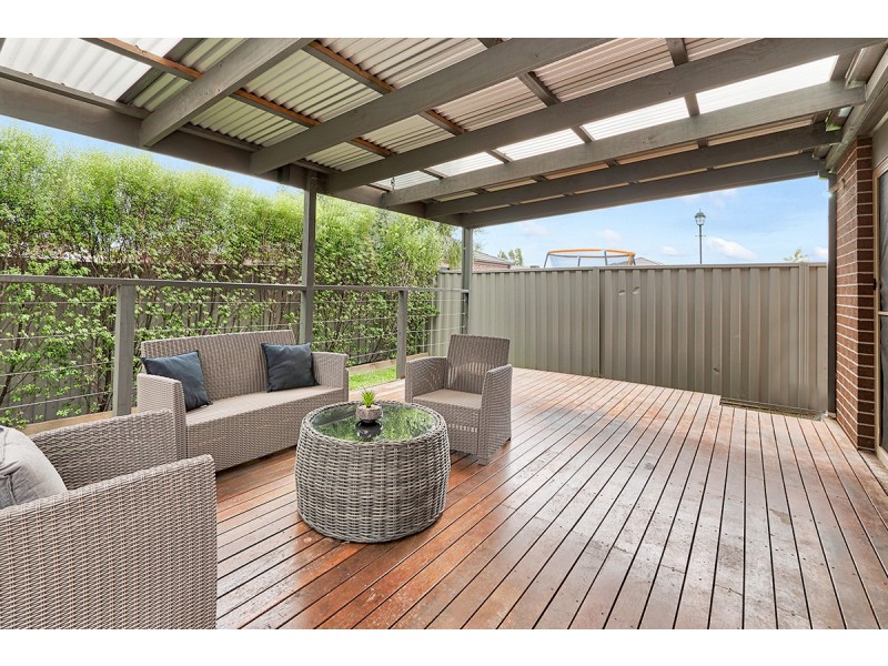 4 Wagner Close, Cranbourne East VIC 3977