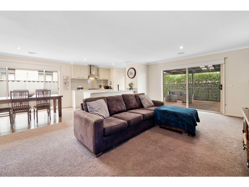 4 Wagner Close, Cranbourne East VIC 3977