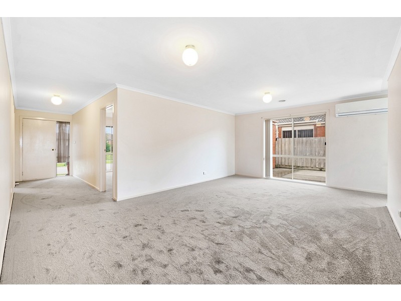 27 Shaftsbury Avenue, Berwick VIC 3806