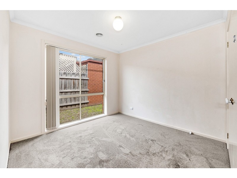 27 Shaftsbury Avenue, Berwick VIC 3806