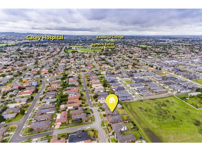 27 Shaftsbury Avenue, Berwick VIC 3806