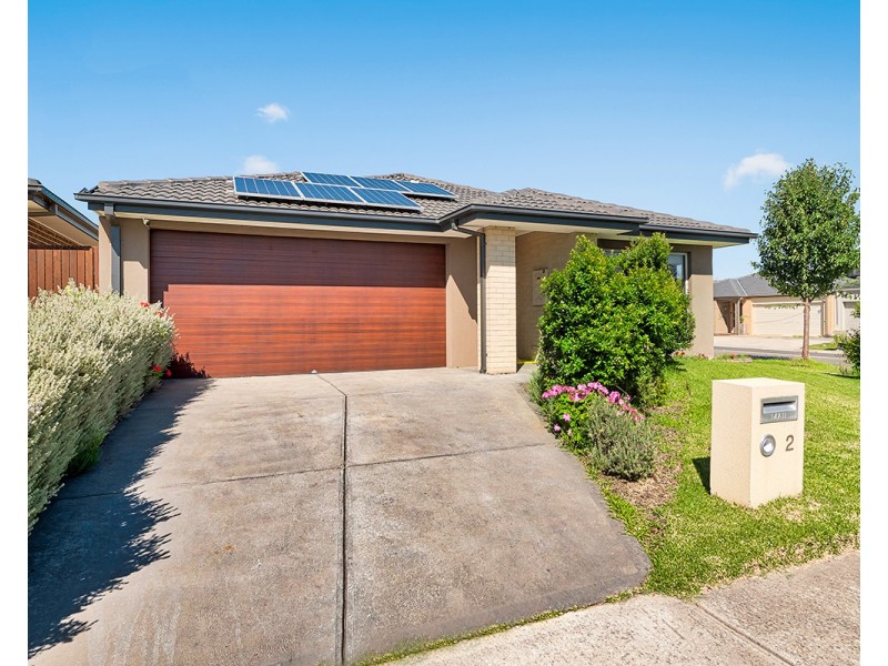 2 Watford Avenue, Cranbourne West VIC 3977