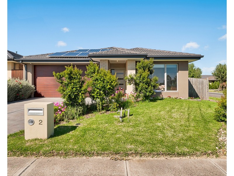 2 Watford Avenue, Cranbourne West VIC 3977