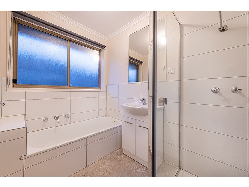 5 Tinara Court, Cranbourne North VIC 3977