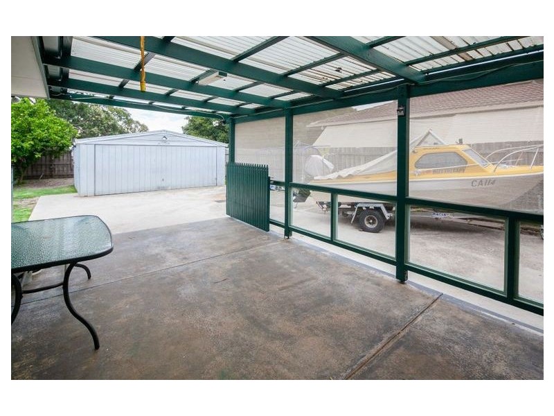 11 Farrer Close, Cranbourne VIC 3977