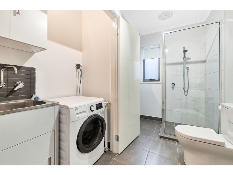 119 Thoroughbred Drive, Clyde North VIC 3978