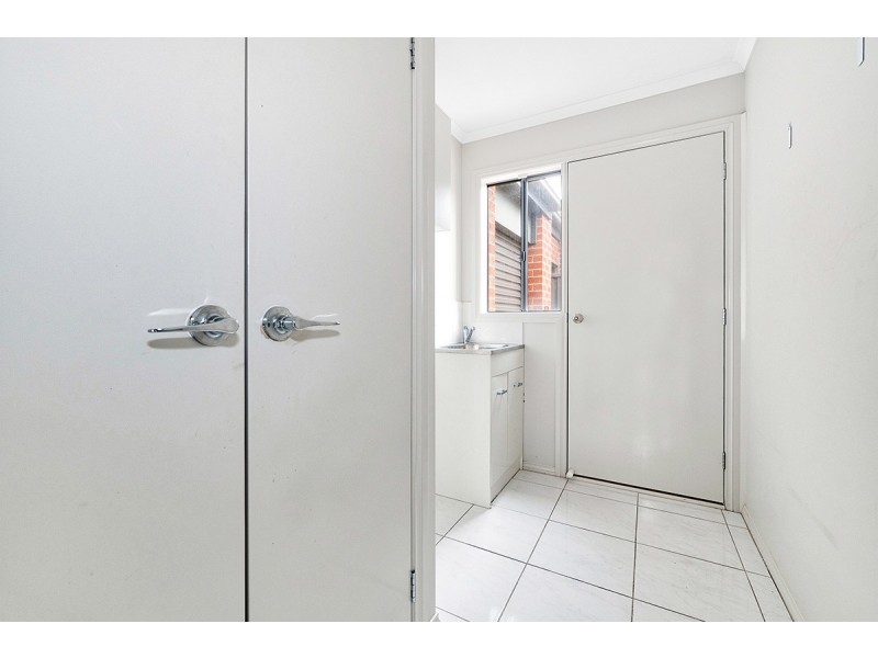 37 Barossa Drive, Clyde North VIC 3978