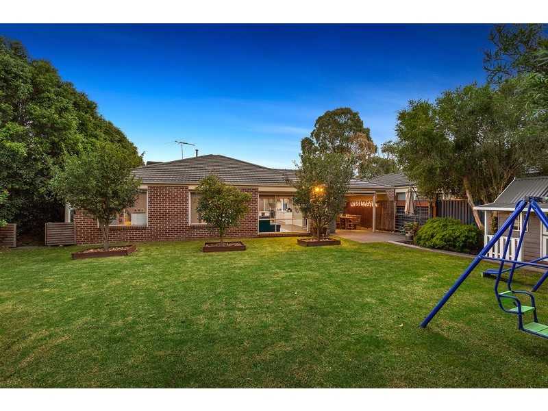 9 Candle Bark Court, Pakenham VIC 3810