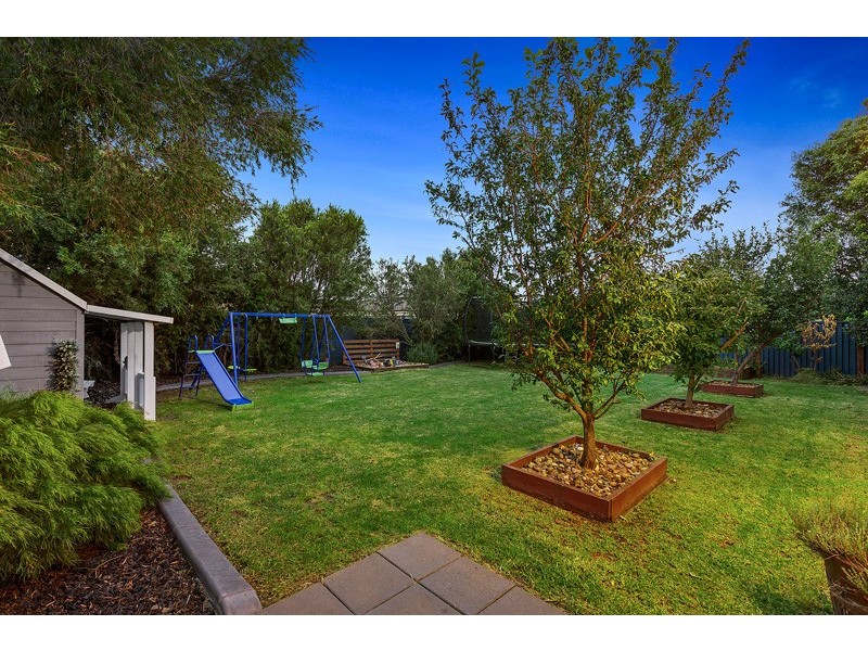 9 Candle Bark Court, Pakenham VIC 3810