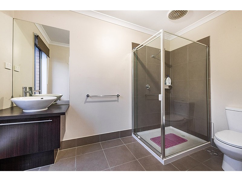 28 Prescott Drive, Cranbourne North VIC 3977