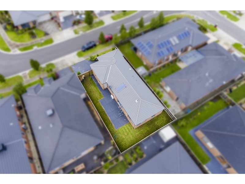 28 Prescott Drive, Cranbourne North VIC 3977