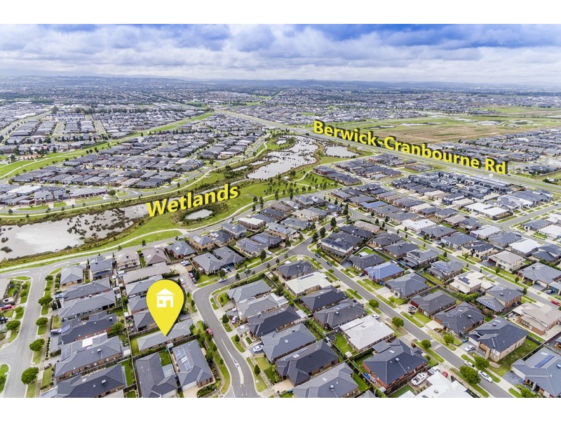 28 Prescott Drive, Cranbourne North VIC 3977