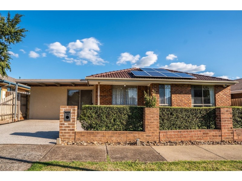 36 Bates Street, Cranbourne West VIC 3977